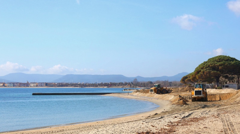 Désensablage de l'embouchure de la Giscle et réensablage des plages